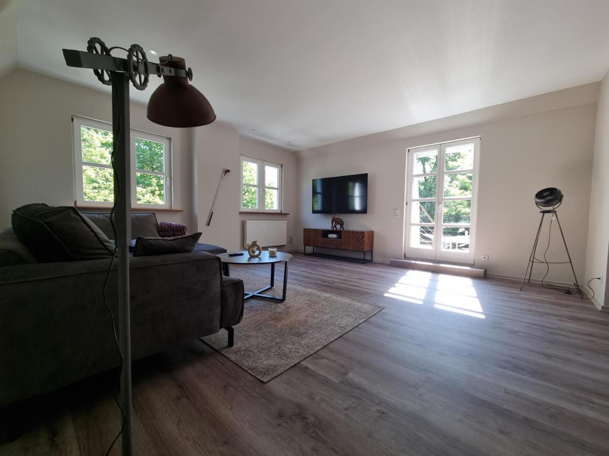 5 Sterne Bahnhoftraum, Appartement "Waldliebe" 133Qm, Grosse Terrasse 70Qm, Qr Code Scannen Fuer Virtuellen Rundgang, Premium Ausstattung Braunfels Exterior foto
